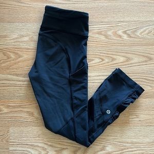 lululemon - speed crop - size 4